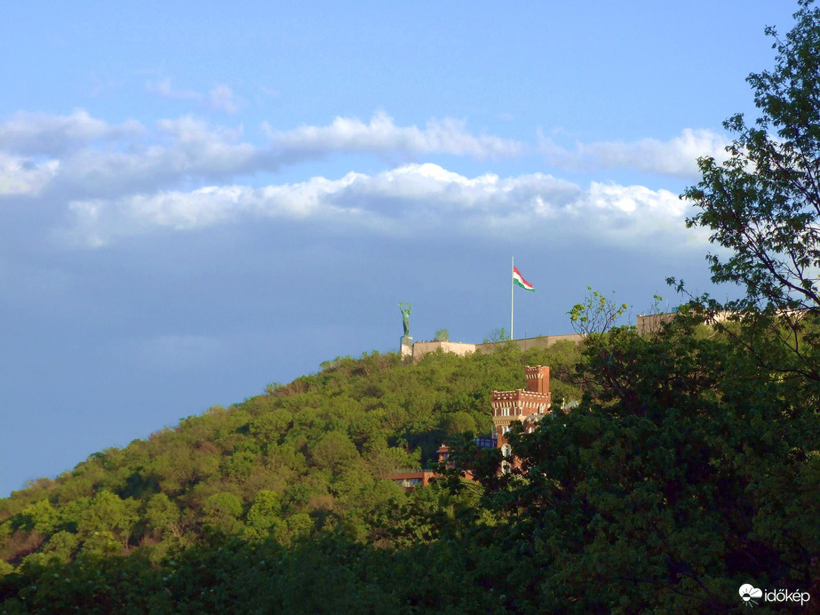 A Gellért-hegy látképe