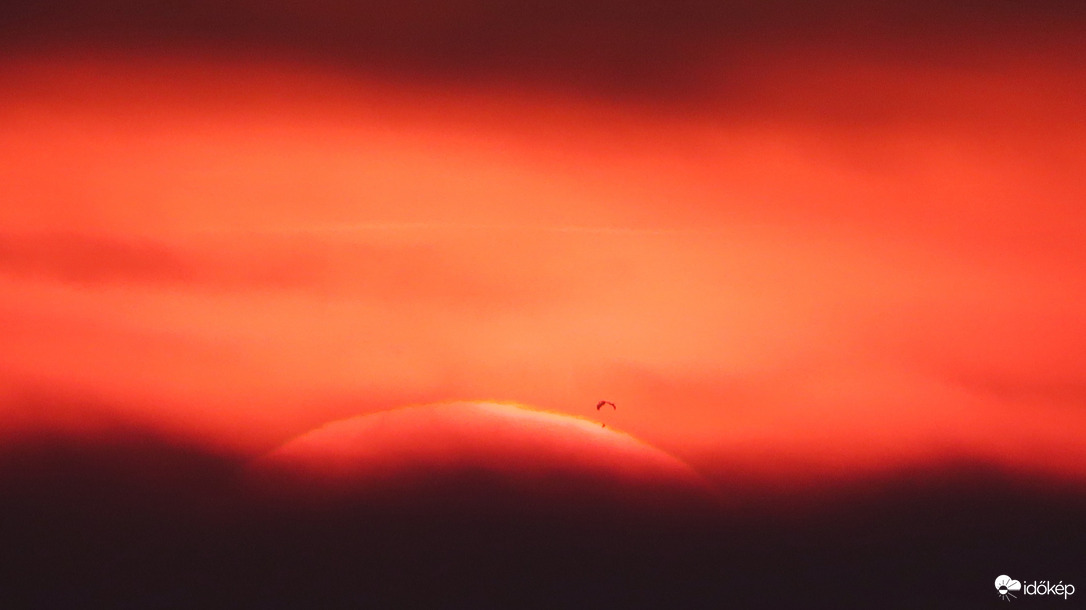 Vasárnapi "Napraszállás".