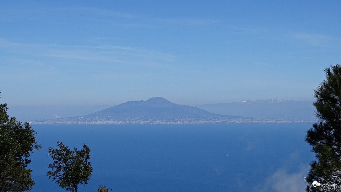 Tirrén-tenger, Vezúv