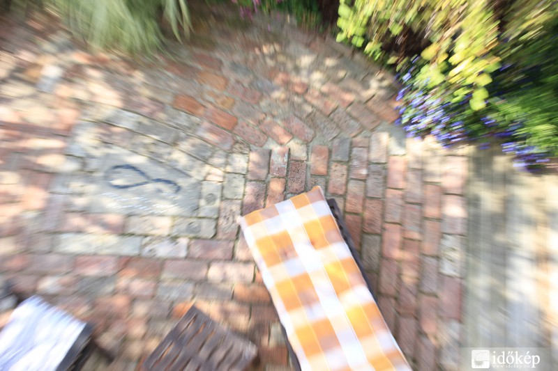 Zuhanás