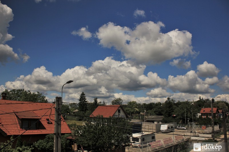 Delelő gomolyok 