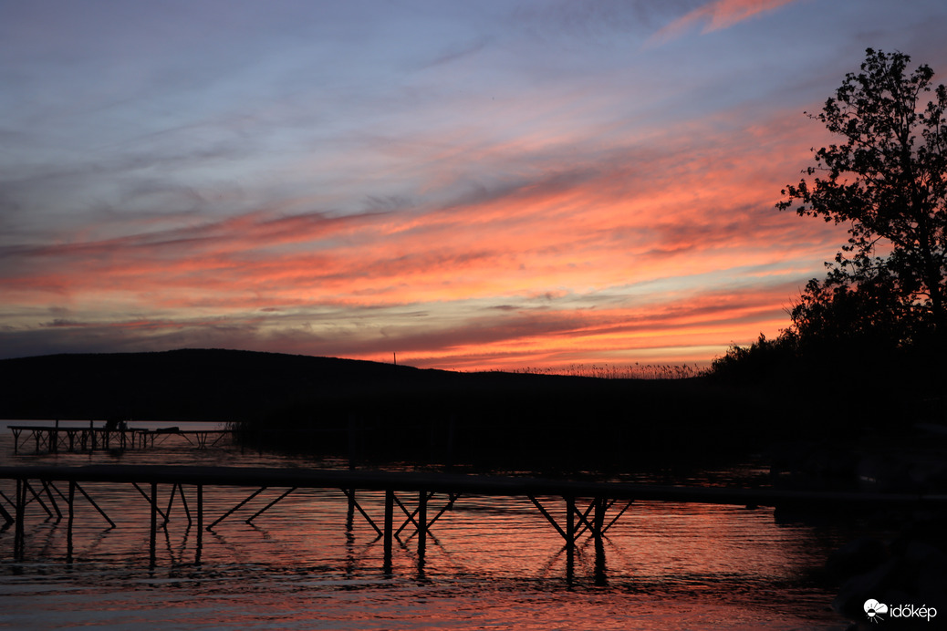 VARÁZSLATOS ALKONYAT